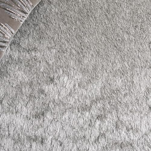 SAFAVIEH Area Rug 5x7 - Paris Shag Collection - Silver, Handmade, Soft Flowin...