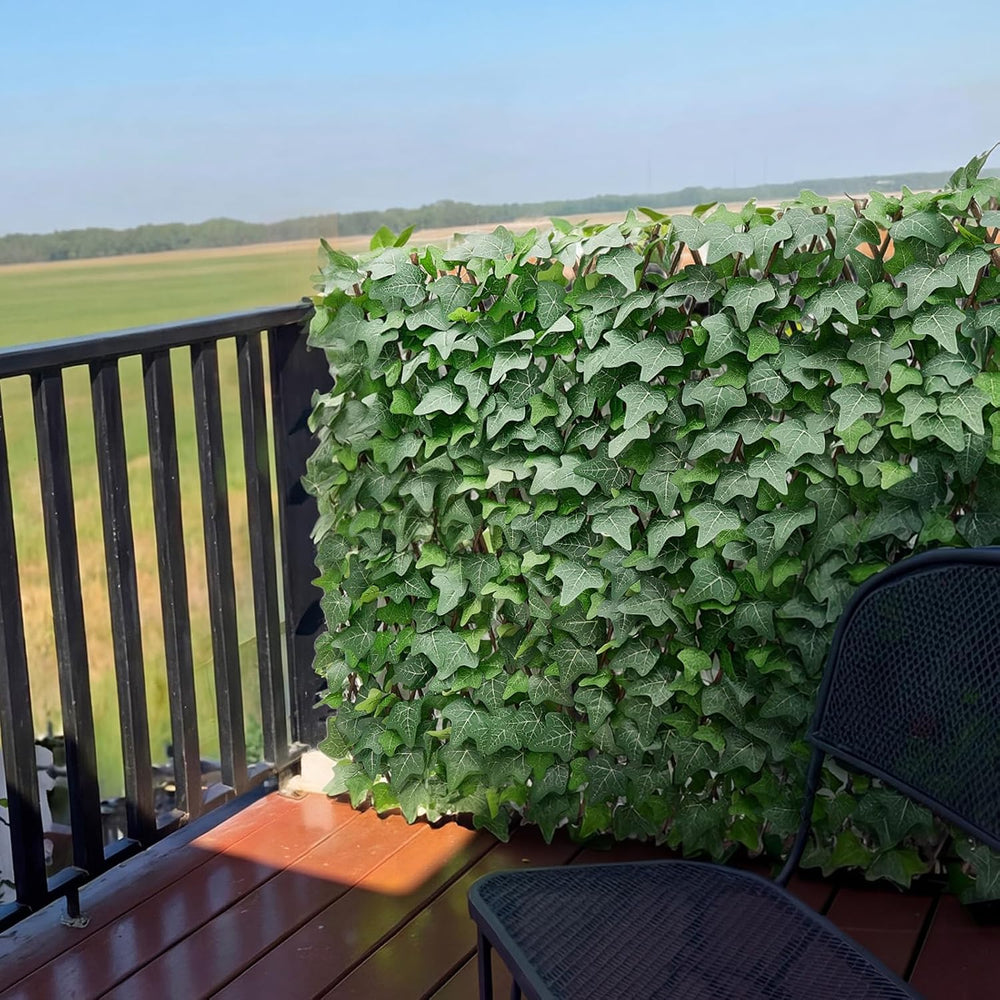 VEVOR Expandable Fence Privacy Screen, 25 x 126 in Expand Artificial Plant Wa...