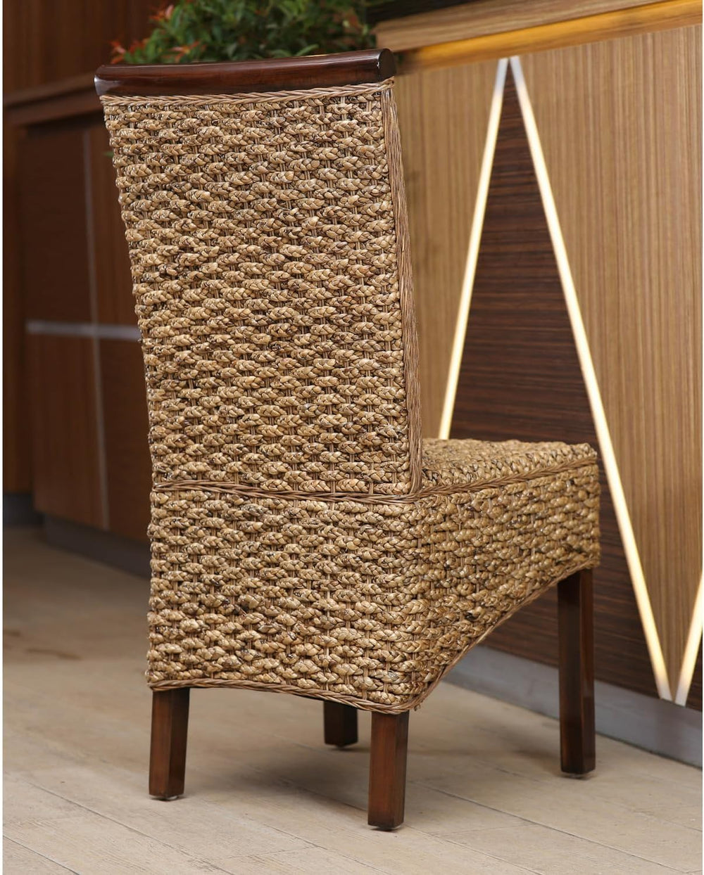 International Caravan Furniture Piece Bunga Hyacinth Dining Chair
