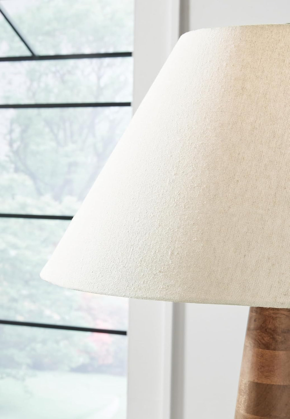 Signature Design by Ashley 1-Piece Contemporary Wood Floor Lamp