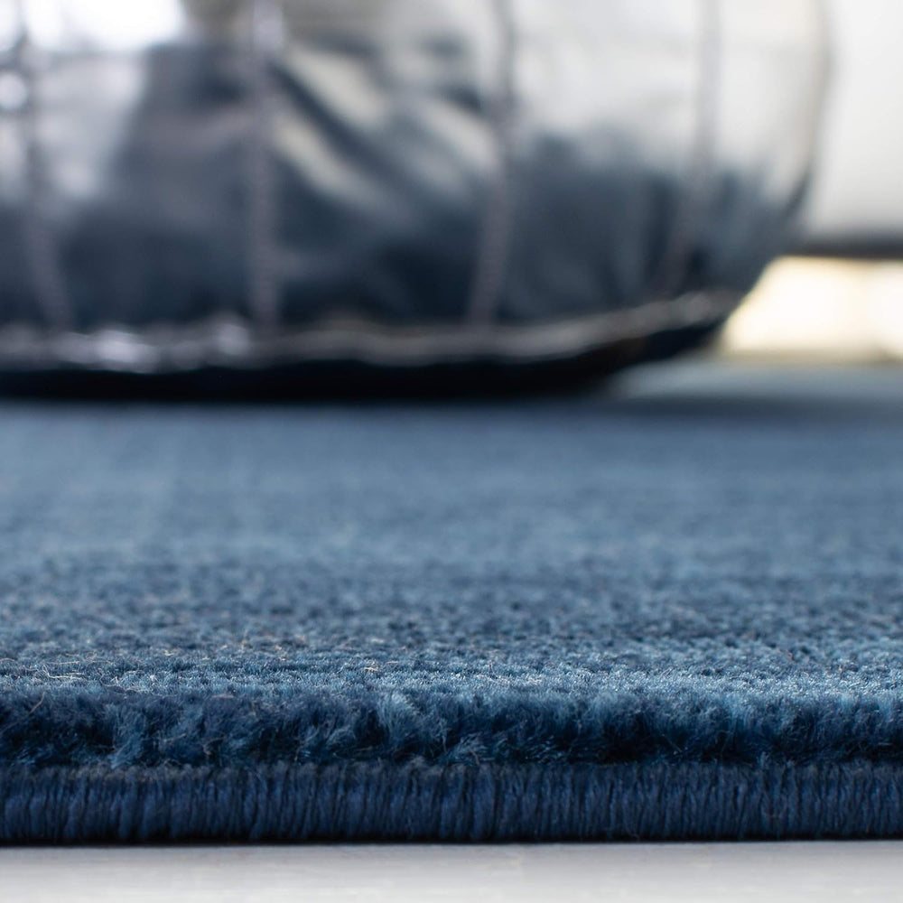 SAFAVIEH Vision Area Rug 6x9, Modern Tonal Navy VSN606N