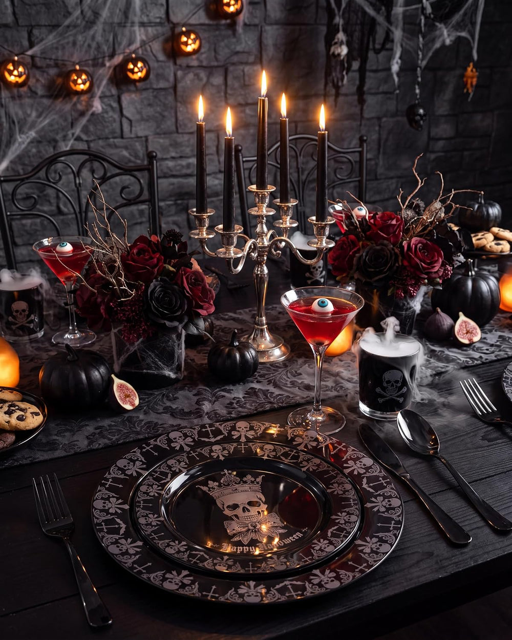 Hioasis Halloween Plastic Plates, 40-Pack, BPA-Free Heavy-Duty