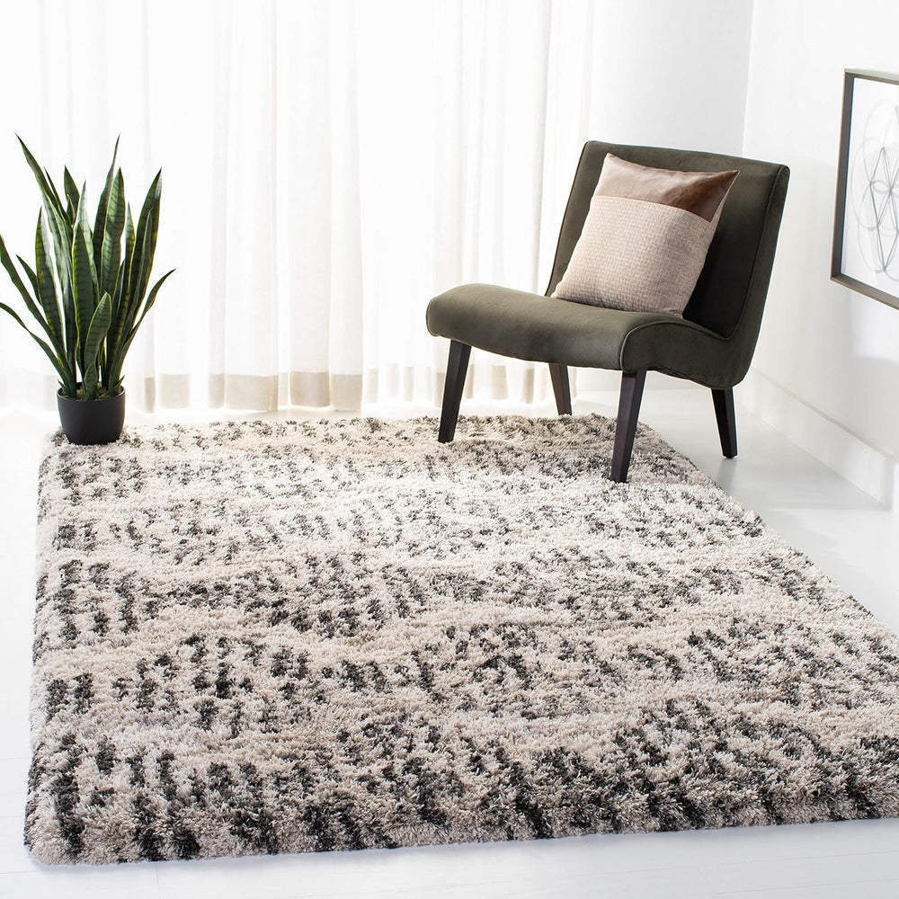 SAFAVIEH Iceland Shag Collection Area Rug - 9' x 12', Cream & Gre...