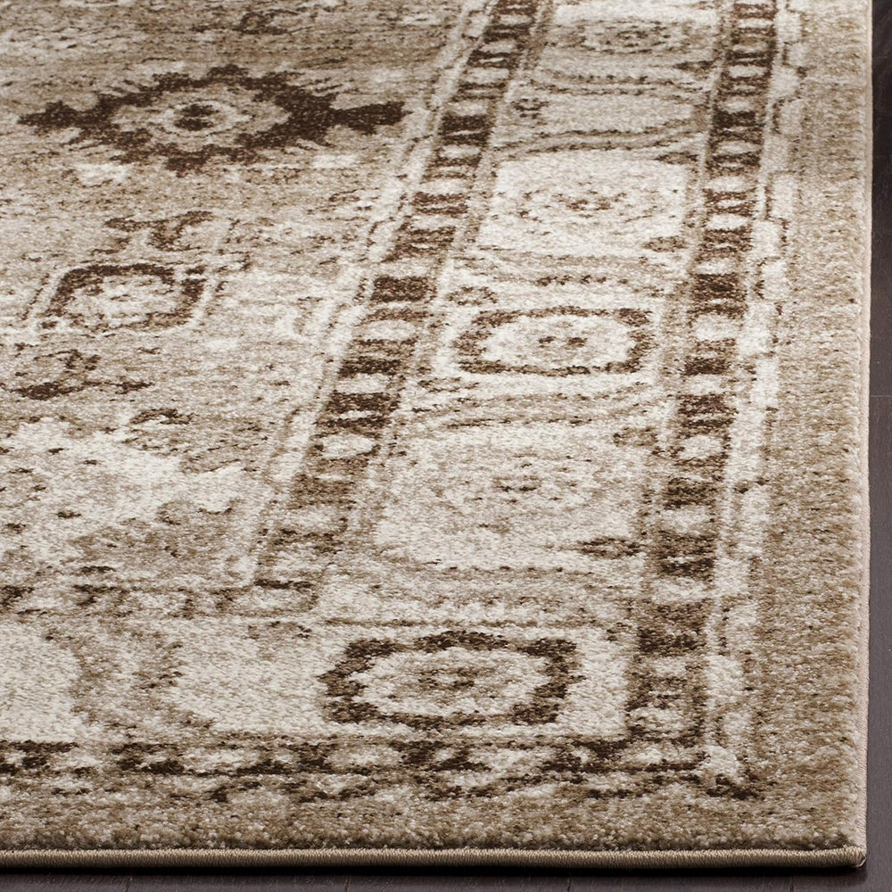 SAFAVIEH Area Rug 8x10 - Vintage Hamadan Collection - Large - Taupe, Traditio...