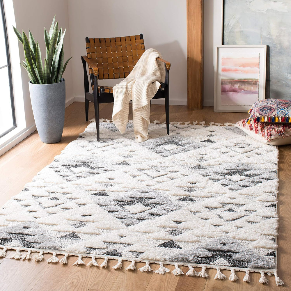 SAFAVIEH Area Rug 8x10 - Moroccan Tassel Shag Collection - Large - Ivory &...