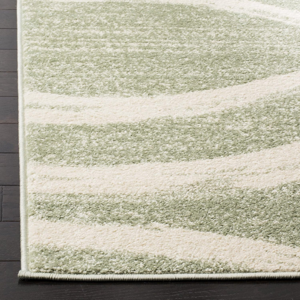 SAFAVIEH Area Rug 6x9 - Adirondack Collection - Sage & Cream, Modern Wave...