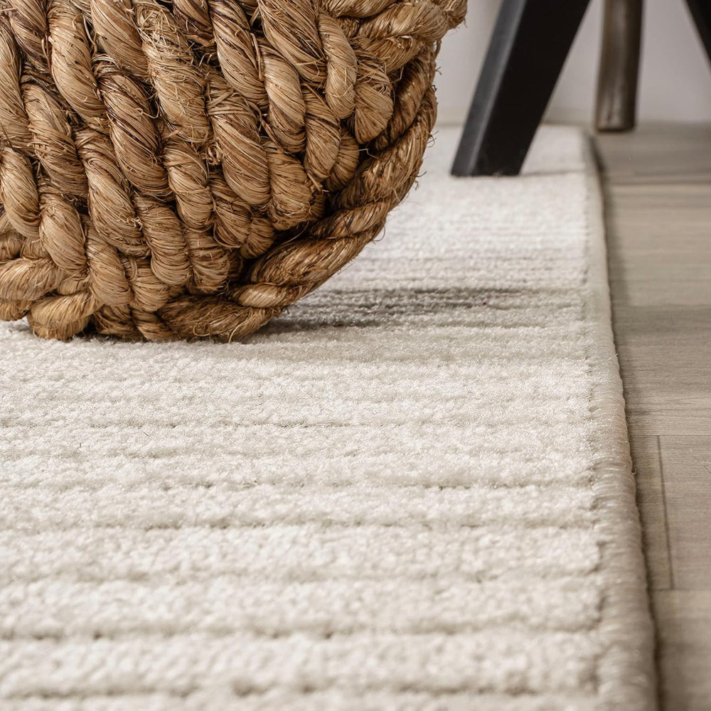 JONATHAN Y Hallie High-Low Curve Ivory/Cream Indoor/Outdoor Area Rug, 5x8, Mi...