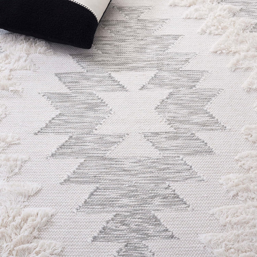 SAFAVIEH Kenya Collection Area Rug - 9' x 12', Grey & Ivory, Hand...