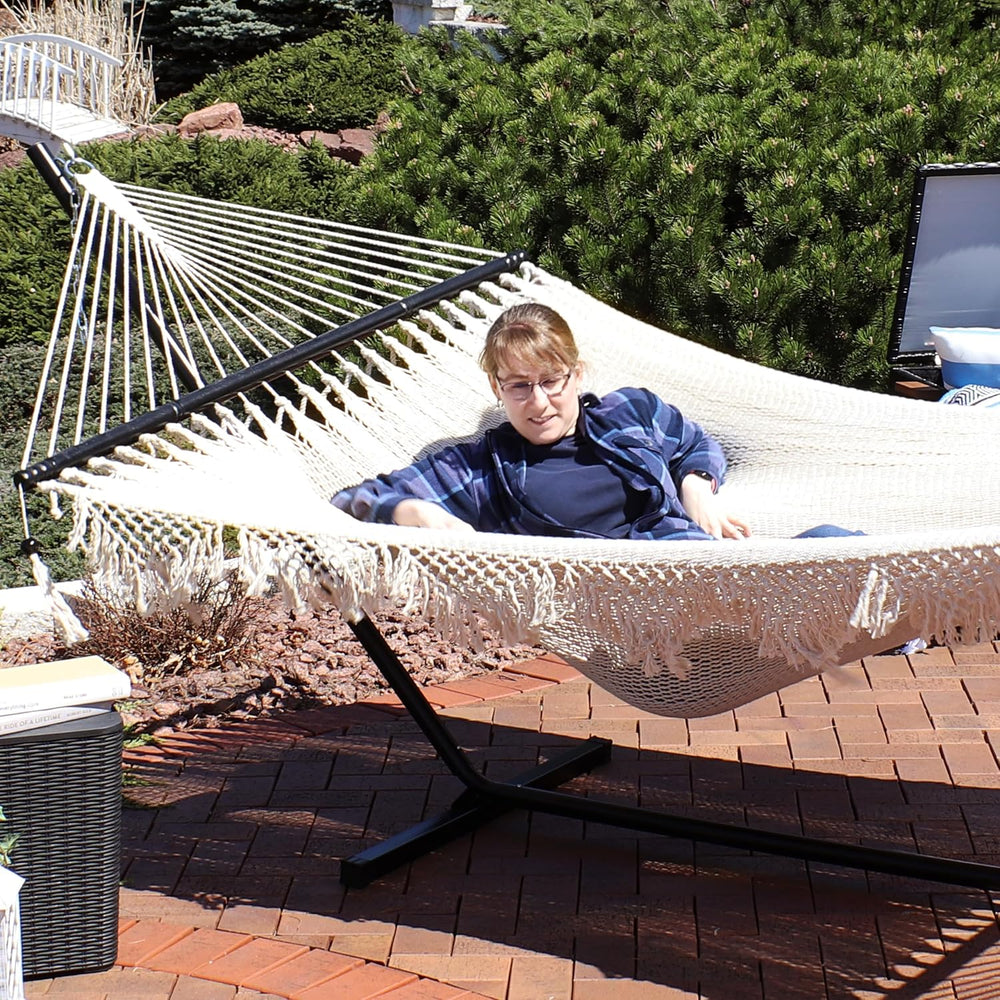 Sunnydaze Spreader Bar Woven Cotton Hammock for Outdoors, White