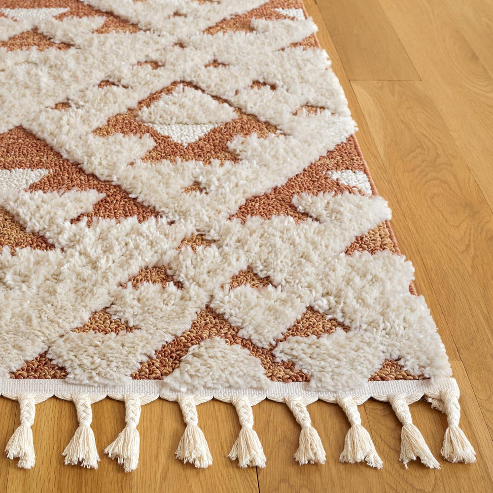 SAFAVIEH Area Rug 8x10 - Moroccan Tassel Shag Collection - Large - Ivory &...