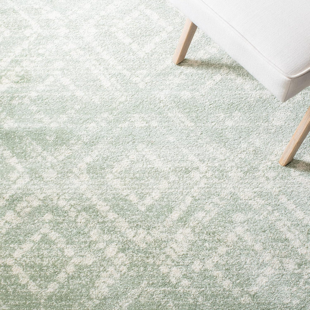 SAFAVIEH Adirondack Collection Area Rug - 6' x 9', Green & Ivory,...