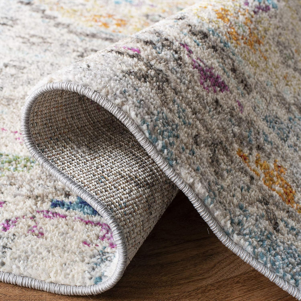 SAFAVIEH Madison Collection Area Rug - 5'3" x 7'6", Grey &a...