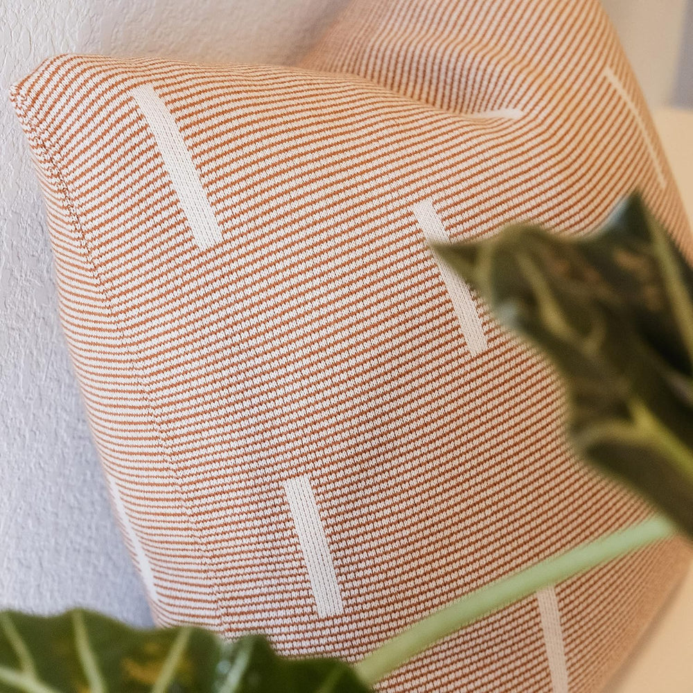 100% Cotton Knitted Soft Modern Geometric Dash Lines Throw Pillow Cover (Rust...