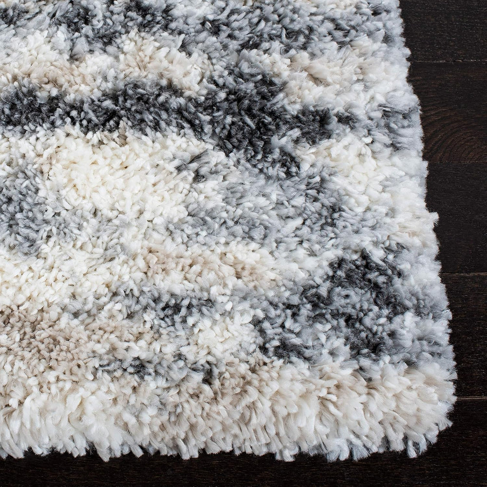 SAFAVIEH Area Rug 10x14 - Fontana Shag Collection - Large - Grey & Ivory,...