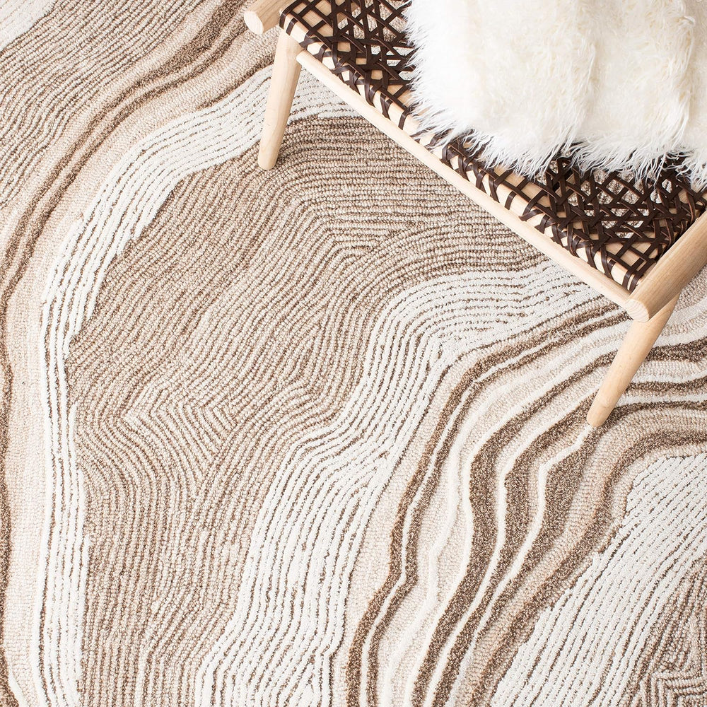 SAFAVIEH Fifth Avenue Collection Accent Rug - 3' x 5', Beige & Iv...