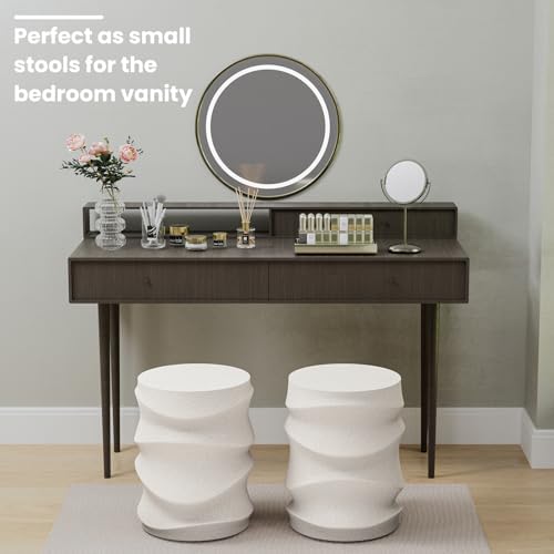 SUNBURY Outdoor Side Table, 18" H Round Concrete End Table Streamlined