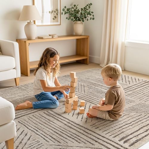 Rugshop Modern High-Low Patchwork Geometric Area Rug Cream 7'10" x 1...