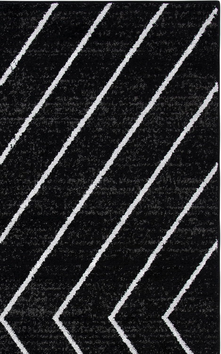 SAFAVIEH Adirondack Area Rug 3x4, Modern Chevron Black & Light Gray ADR251F