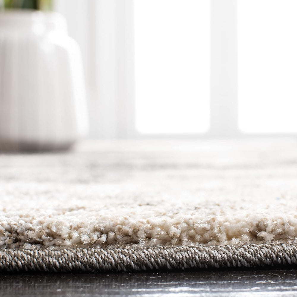 SAFAVIEH Retro Collection Runner Rug - 2'3" x 11', Cream & G...