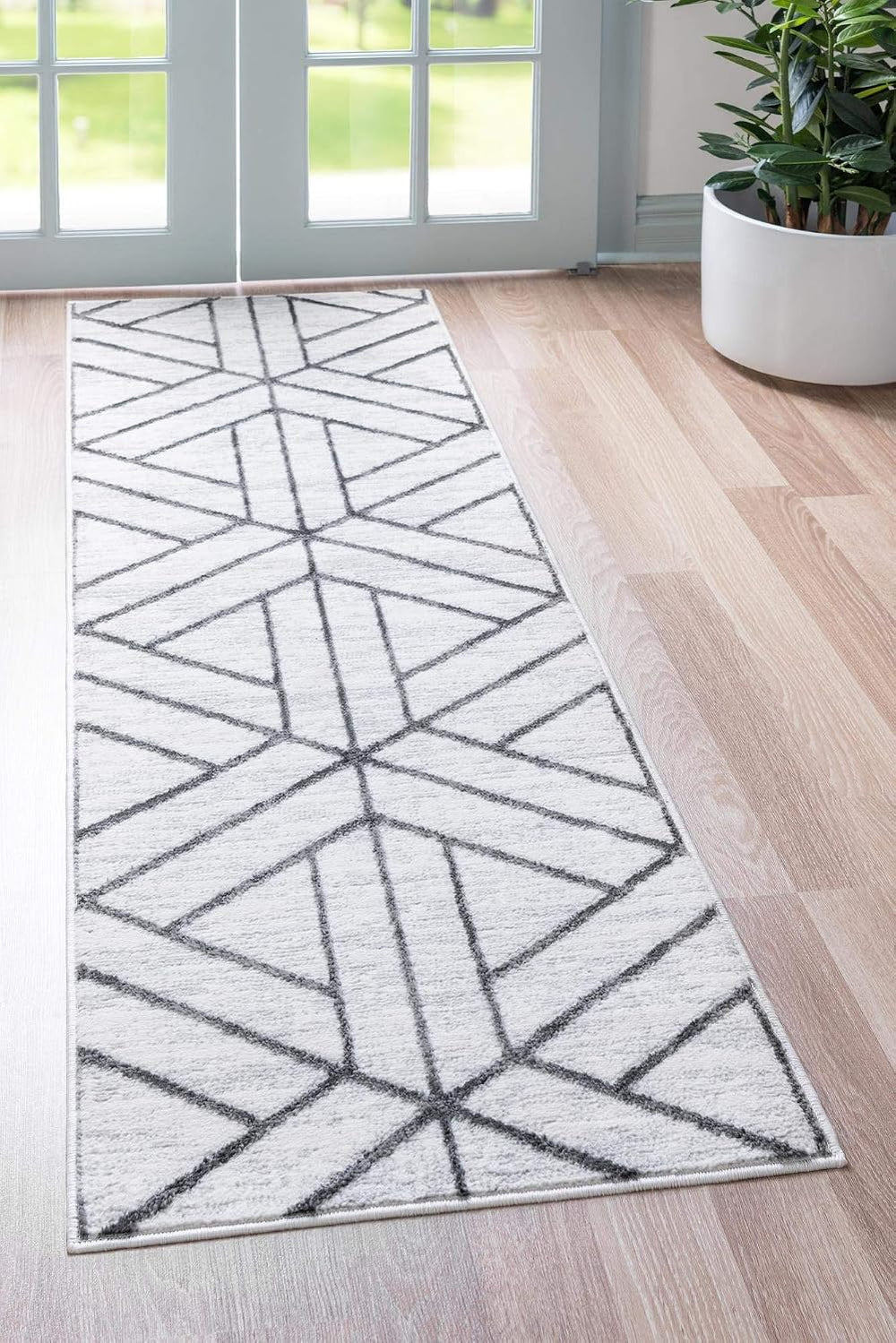 Rugs.com Lattice Trellis Collection Rug – 6 Ft Runner White Low-Pile Rug Perf...
