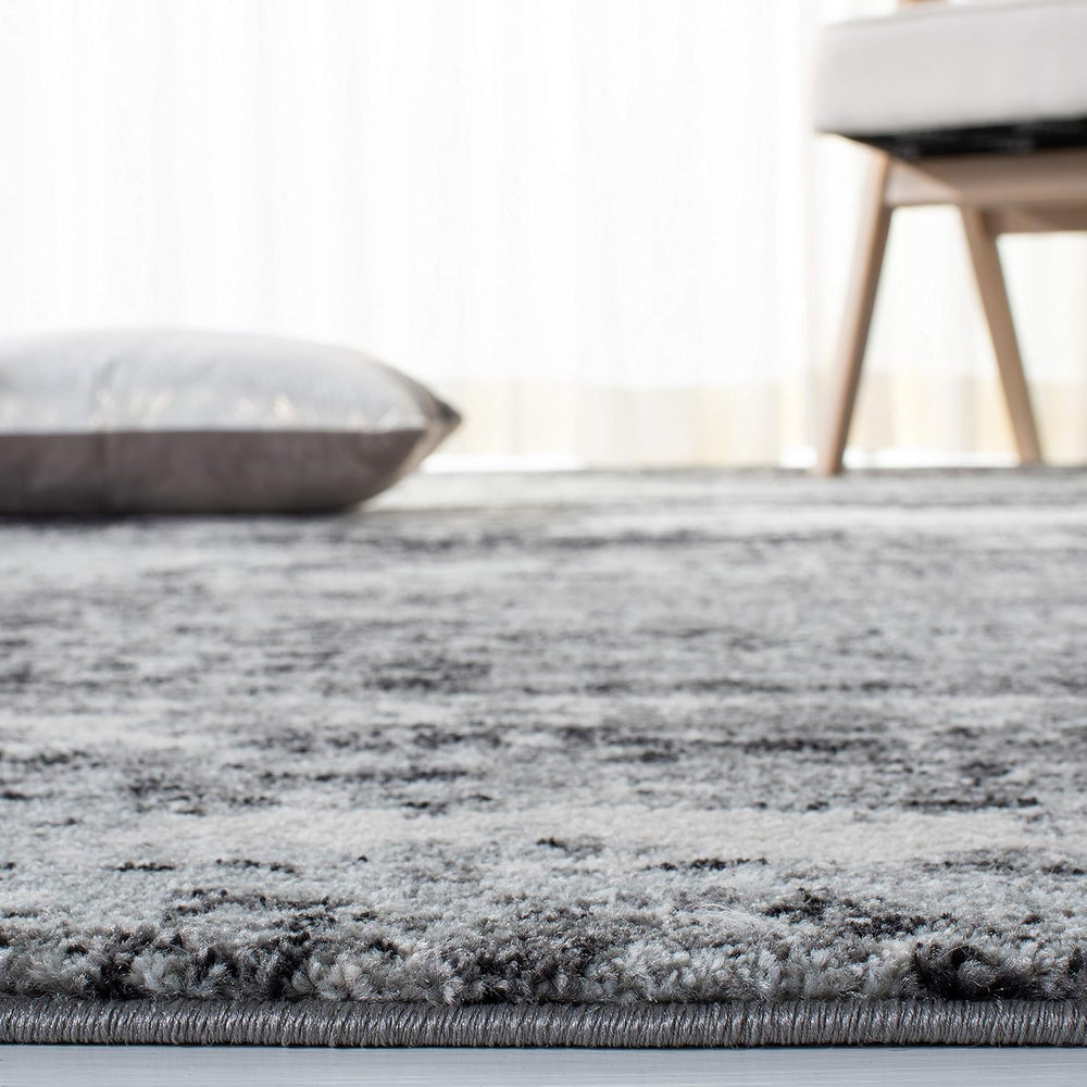 SAFAVIEH Evoke Collection Runner Rug - 2'2" x 11', Ivory & D...