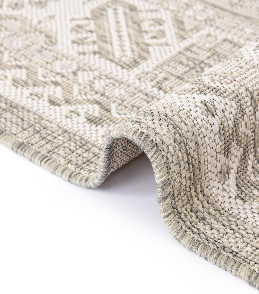 Rugs.com - Outdoor Aztec Rug – 2' x 3' 1 Light Gray Indoor/Outdoor Ru...