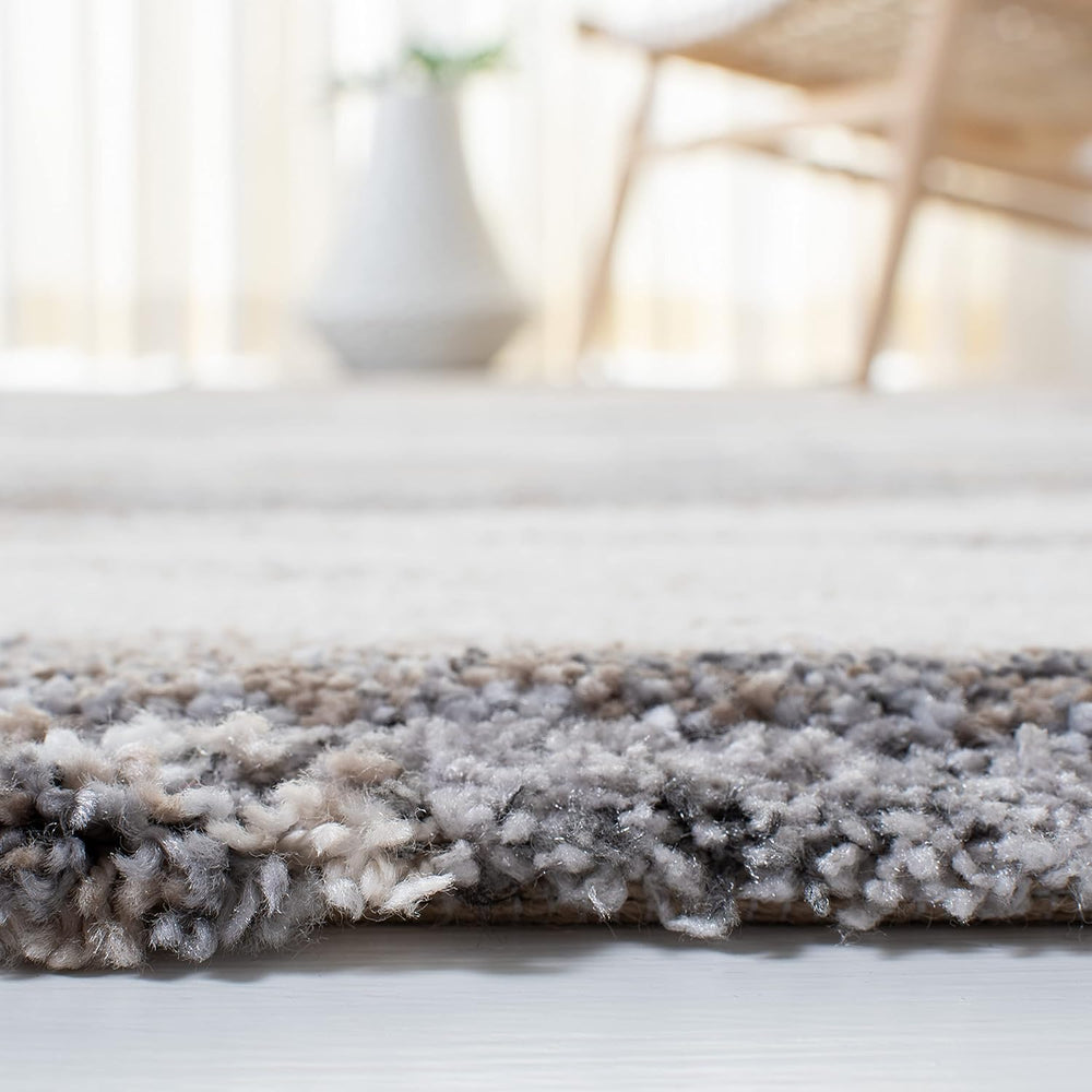 SAFAVIEH Cyrus Shag Collection Area Rug - 9' x 12', Ivory & Grey,...
