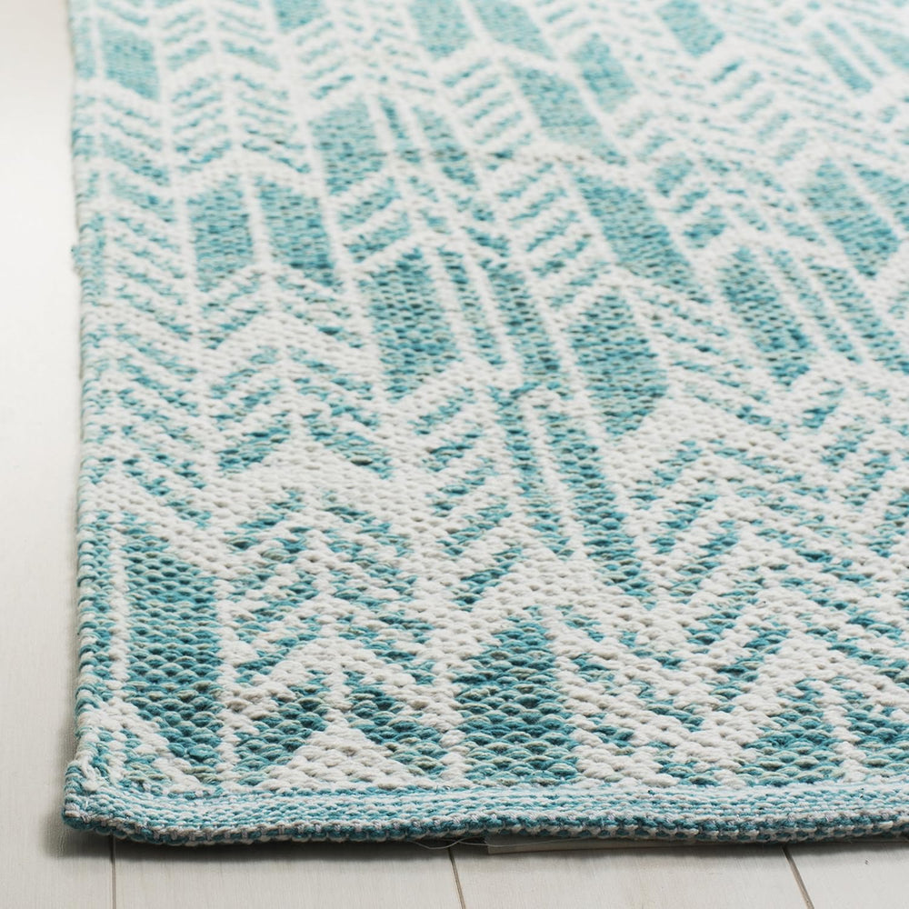 SAFAVIEH Montauk Collection Accent Rug - 3' x 5', Aqua & Ivory, H...