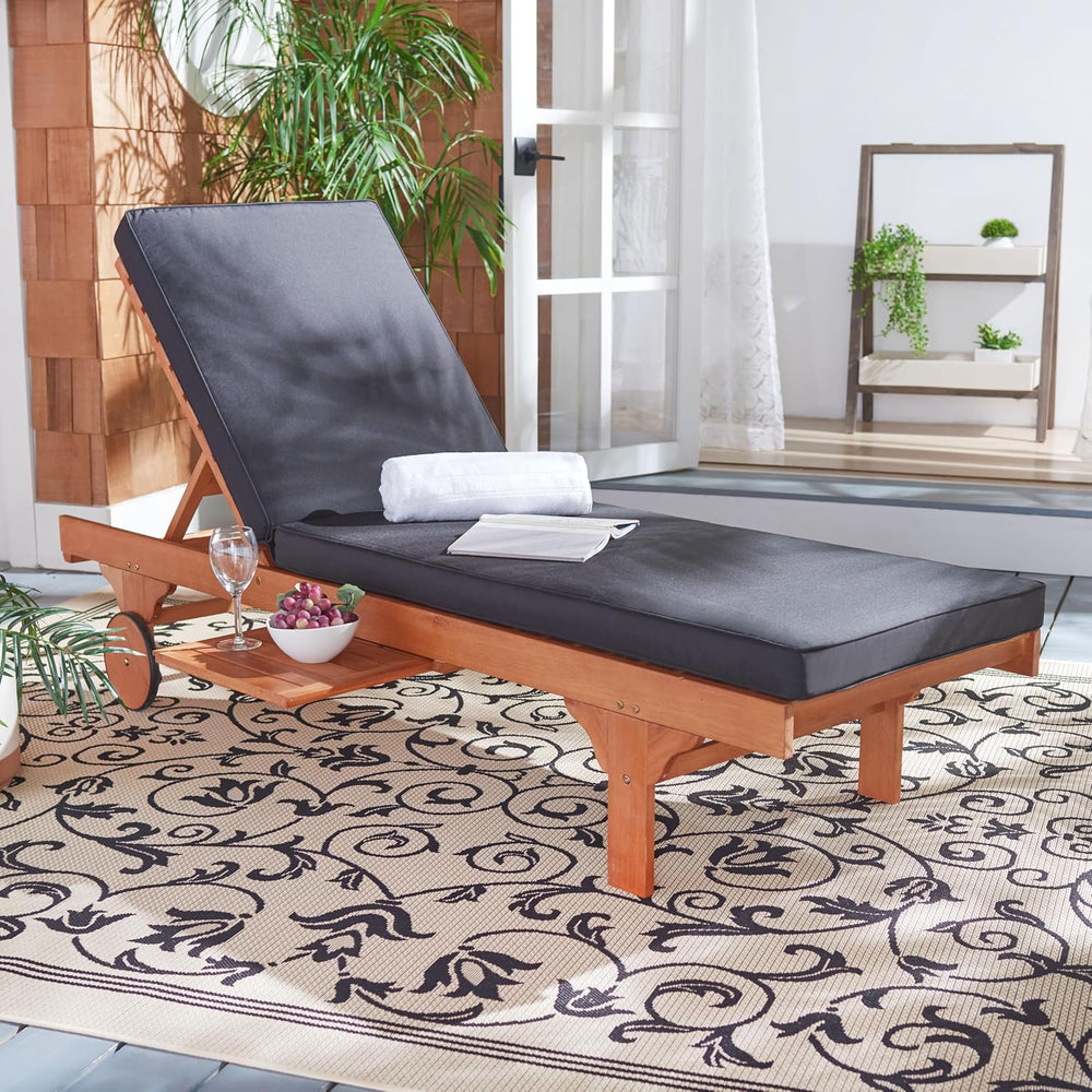 SAFAVIEH Outdoor Newport Chaise Lounge Chair, Natural & Black PAT7022X