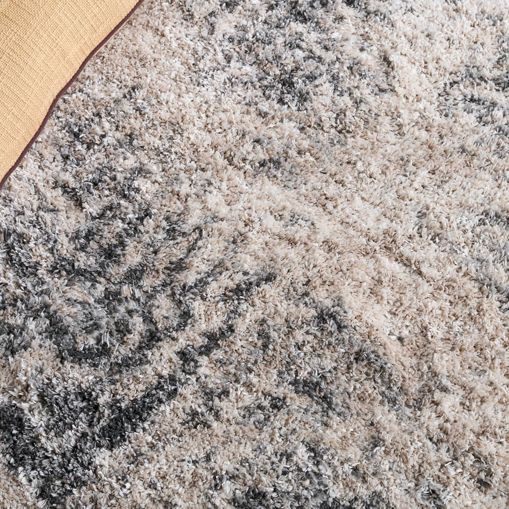 SAFAVIEH Iceland Shag Collection Area Rug - 9' x 12', Cream & Gre...