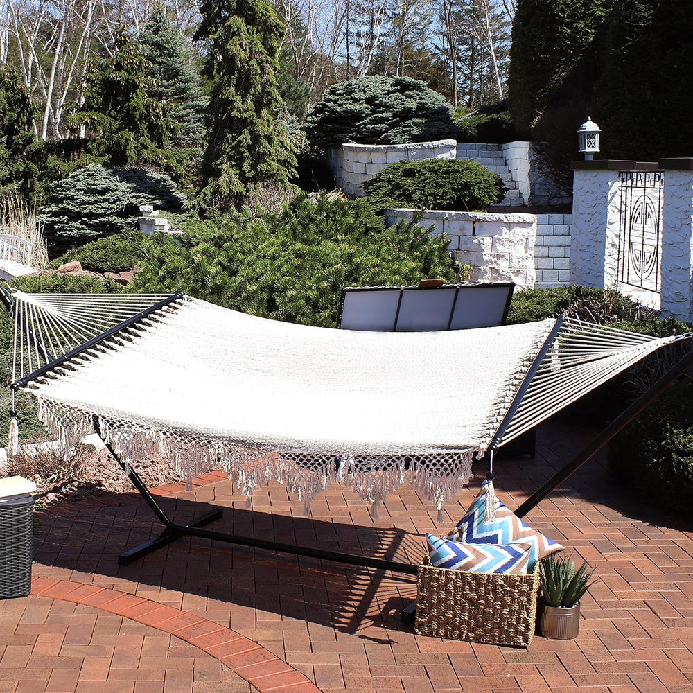 Sunnydaze Spreader Bar Woven Cotton Hammock for Outdoors, White
