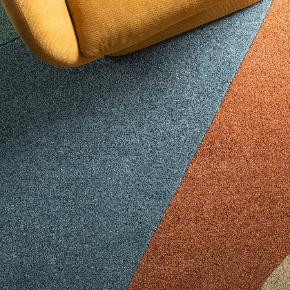 SAFAVIEH Rodeo Drive Collection Runner Rug - 2'6" x 8', Gold, Ha...