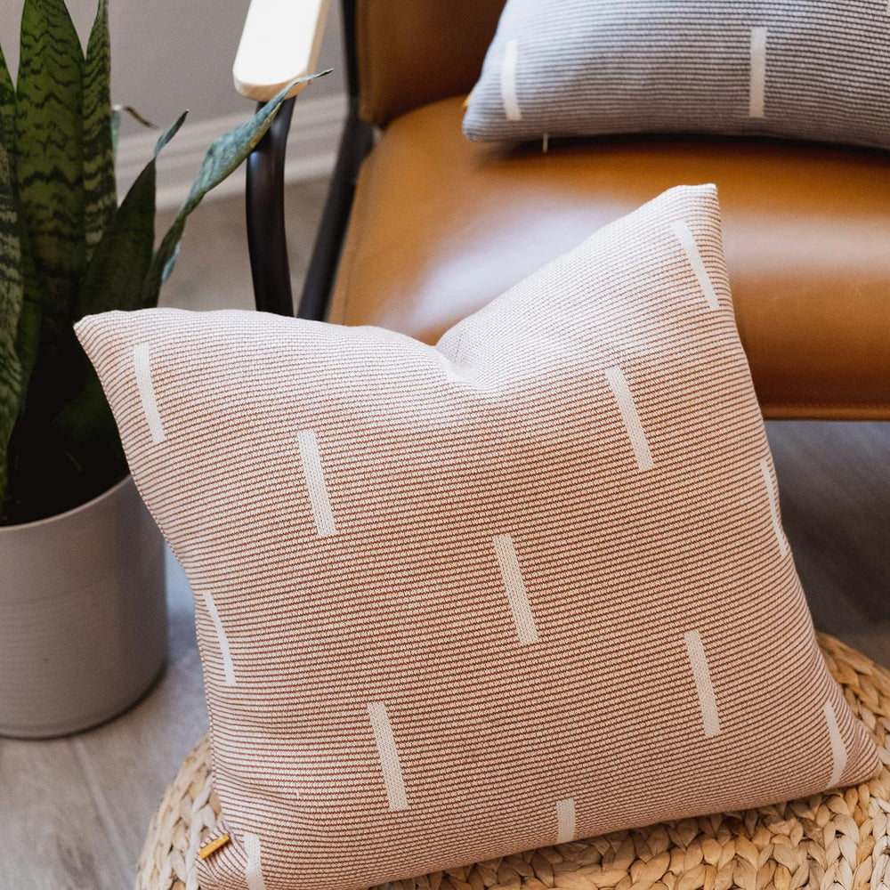 100% Cotton Knitted Soft Modern Geometric Dash Lines Throw Pillow Cover (Rust...